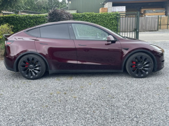 TESLA Model Y  Dual motor AWD  Performance !, 86885km  8/2023